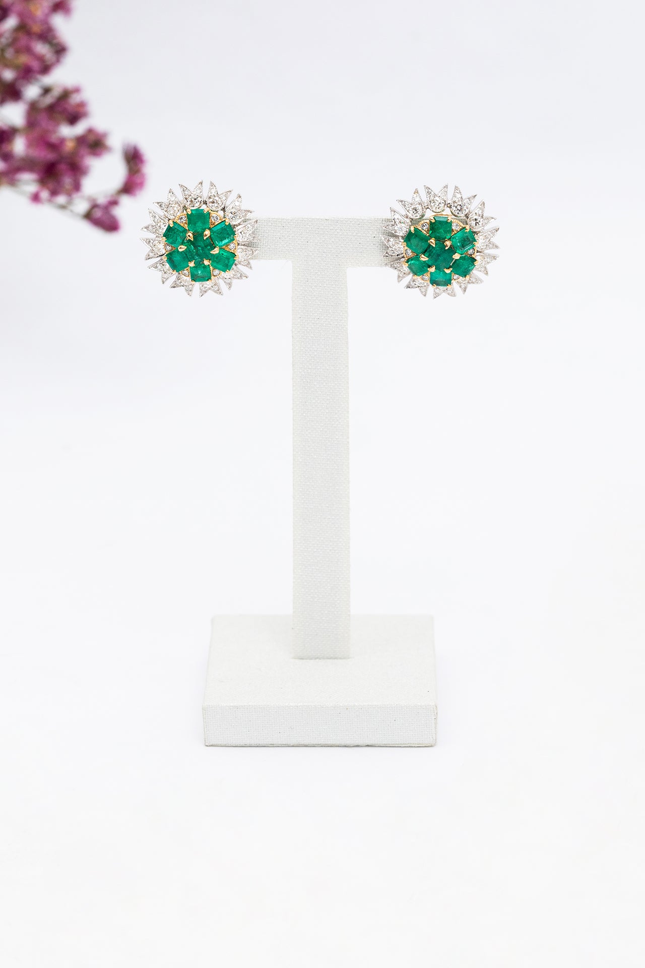 Tremblante Diamond and Emerald Earrings