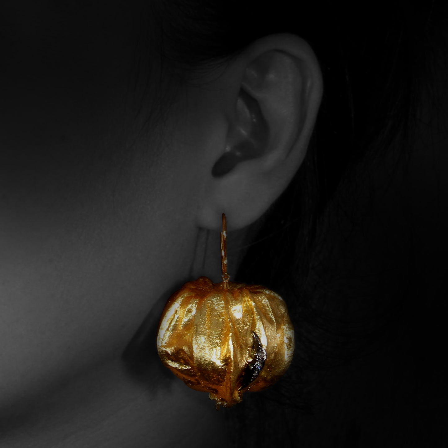 Cape Gooseberry Earrings with Diamond